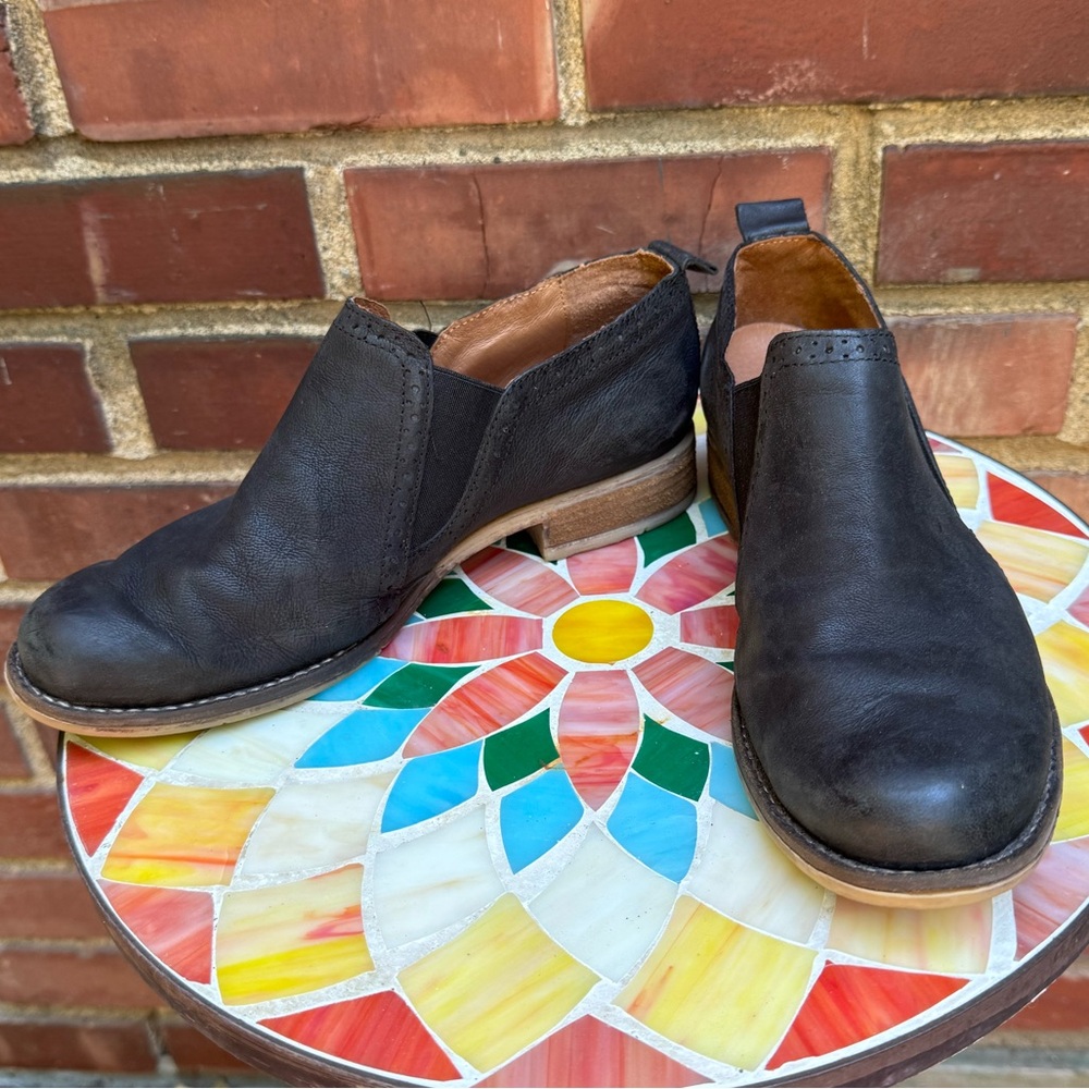 Josef Seibel Black Leather Sienna 91 Slip-On Flats